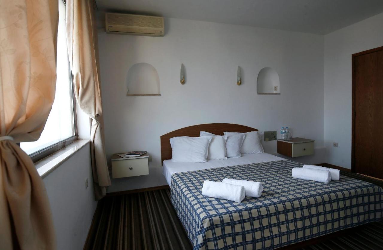 Hotel Corona Свети-Влас Экстерьер фото