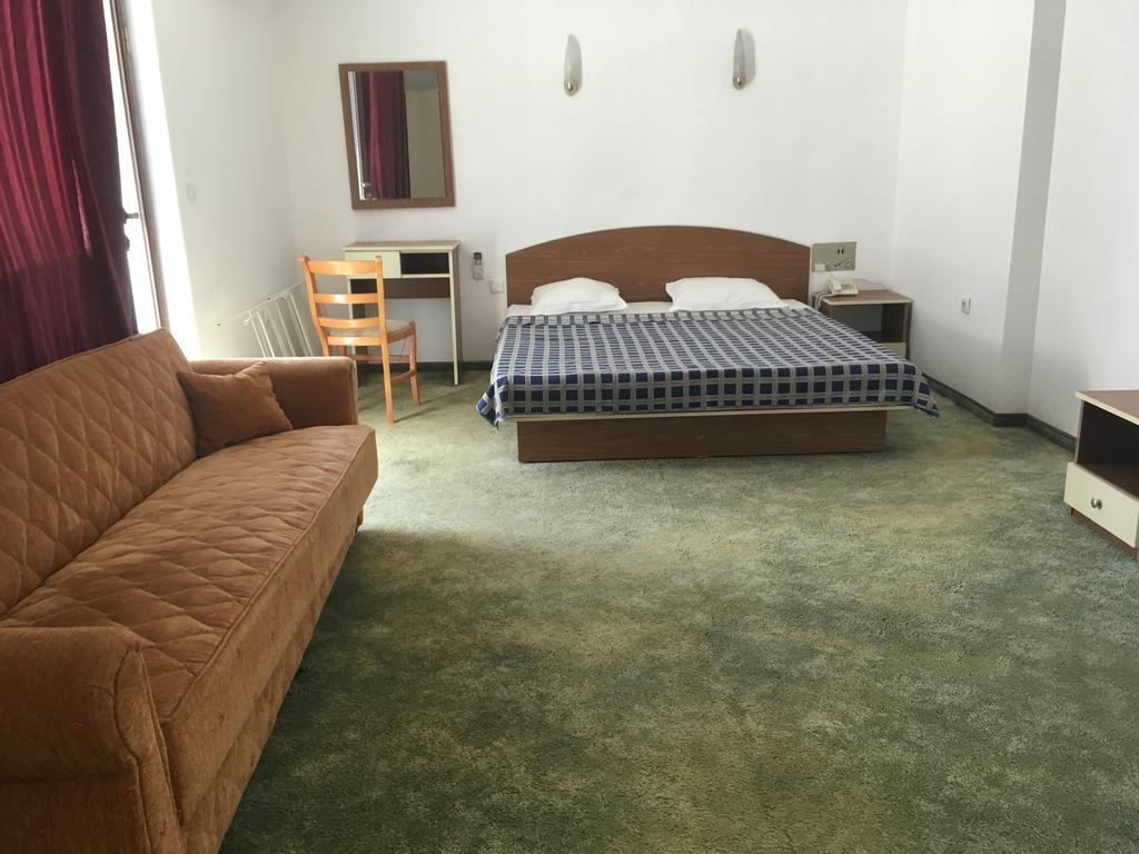 Hotel Corona Свети-Влас Экстерьер фото